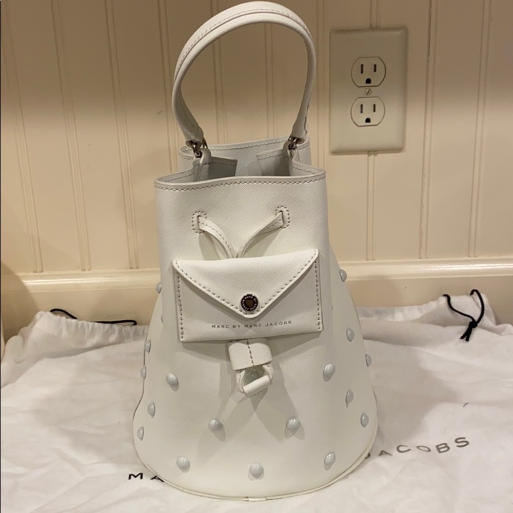 White pearled bucket bag